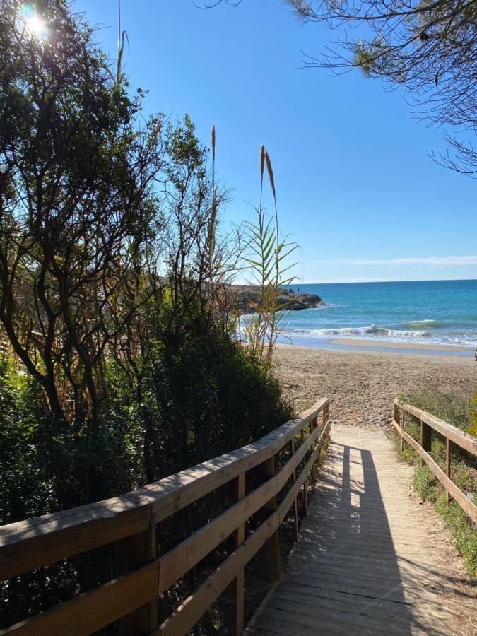 Apartamento a 1 minuto de la playa Torredembarra Exterior foto