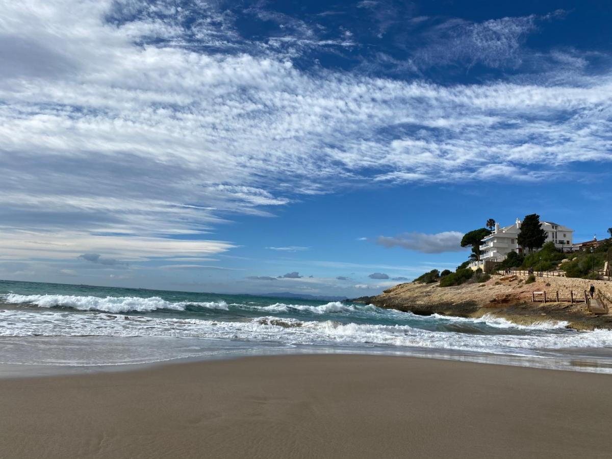 Apartamento a 1 minuto de la playa Torredembarra Exterior foto