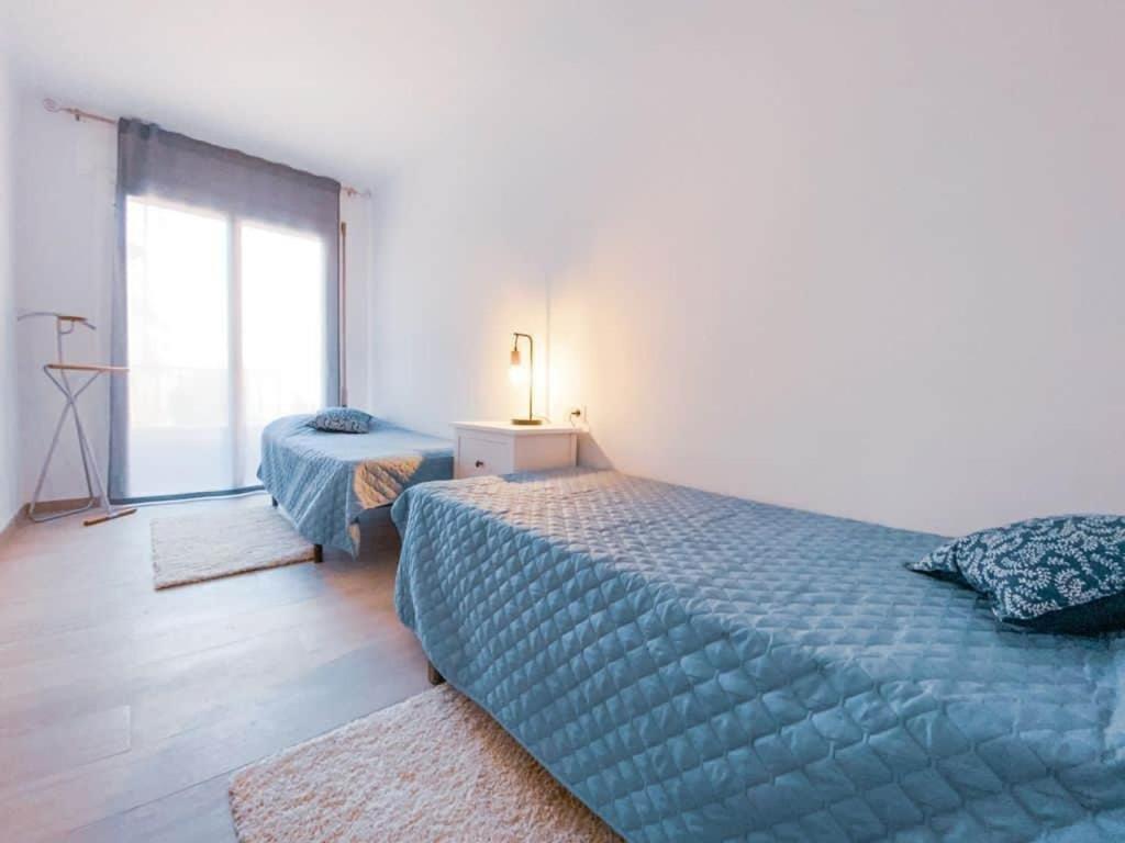 Apartamento a 1 minuto de la playa Torredembarra Exterior foto