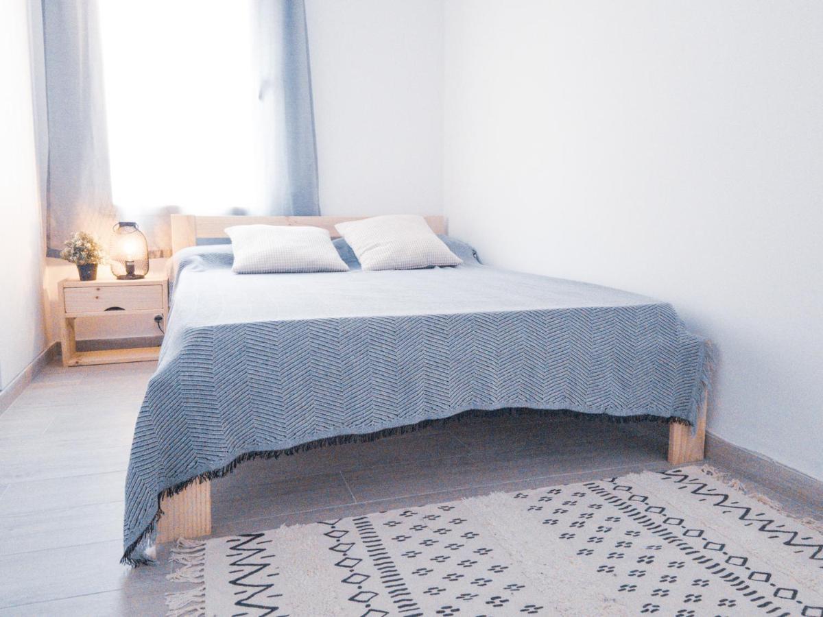 Apartamento a 1 minuto de la playa Torredembarra Exterior foto